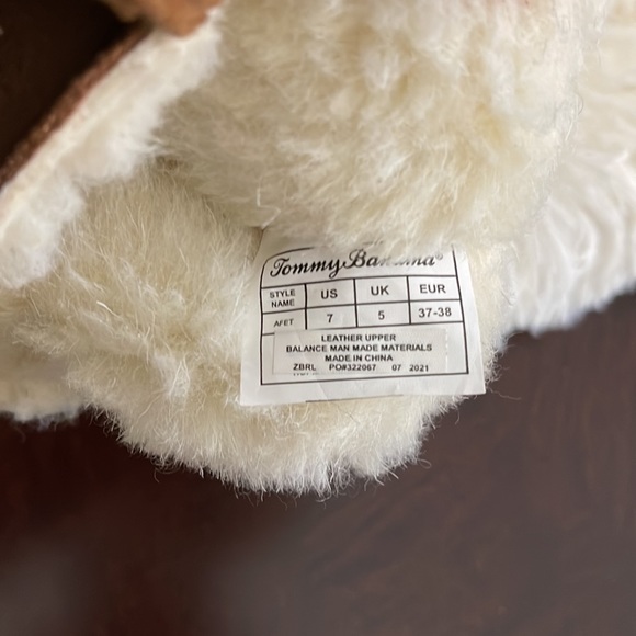 Tommy Bahama Leather/Suede Faux Shearling Boots - Picture 6 of 6